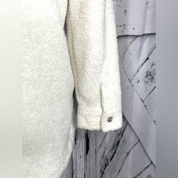 Universal Thread Shacket Fleece S - Picture 5 of 7